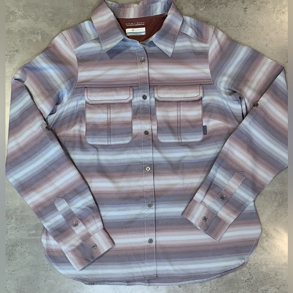 Columbia Women’s Omni-Wick Button Up Shirt with Vented Back, Size M - Picture 9 of 9